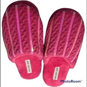 Comfy Slip on pink slippers with sequins, non-slip bottom, NIB, Lower East Side!